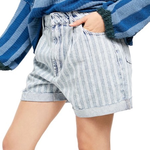 Free People High-rise Denim Shorts Size 29 - Picture 3 of 6